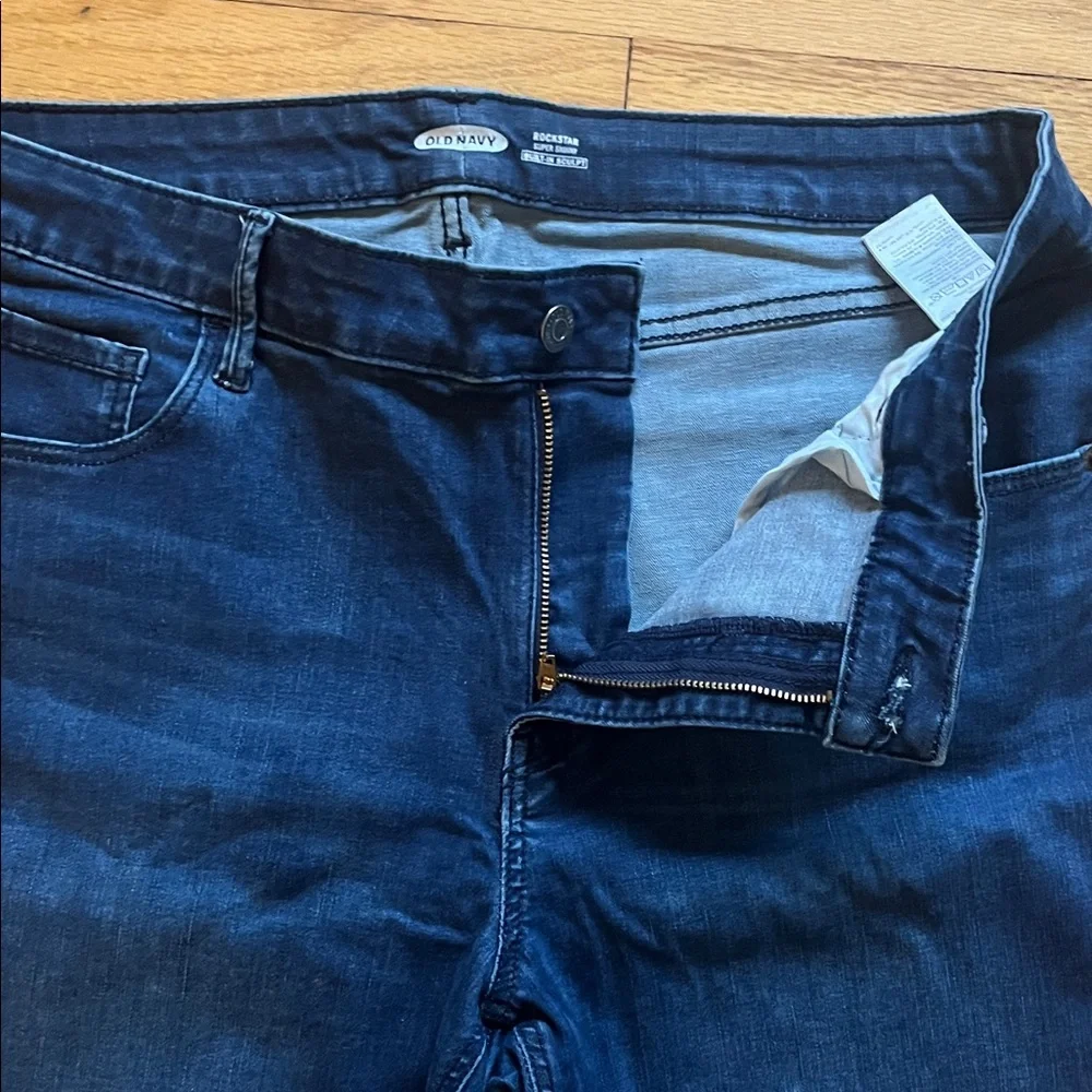 Old Women's Rockstar Jeans - Picture 3 of 5